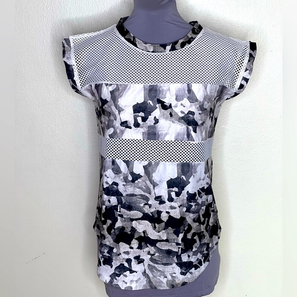 Varley Mesh Detail Activewear Top XS